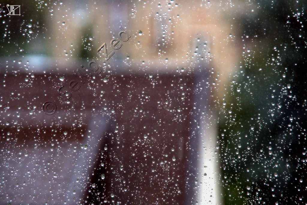 Pluie sur le bord du monde